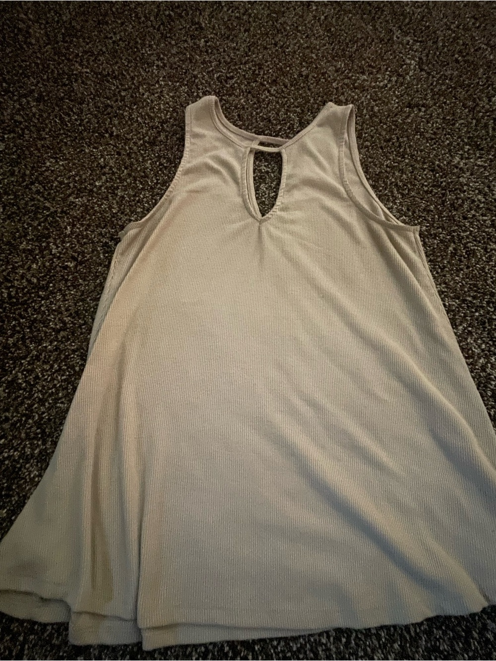 Rue21 Cream Sleeveless Keyhole Tank Top